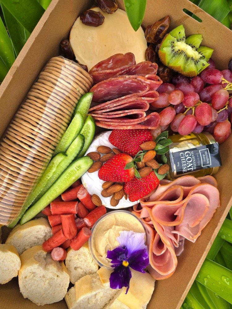 fat rabbit provisions | luxury catering, graze & gifts... Sweet & Savoury Box